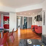 Torino, Centro Cloud 9 + Parking 아파트 *