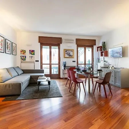 Torino, Centro Cloud 9 + Parking شقة تورينو