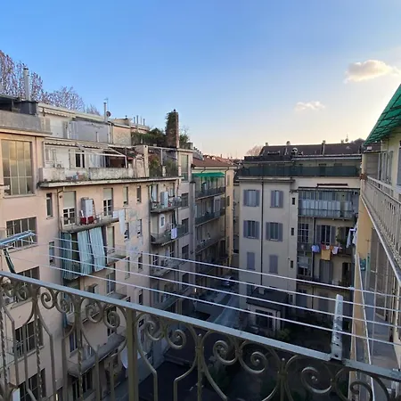 Torino, Centro Cloud 9 + Parking 아파트 *
