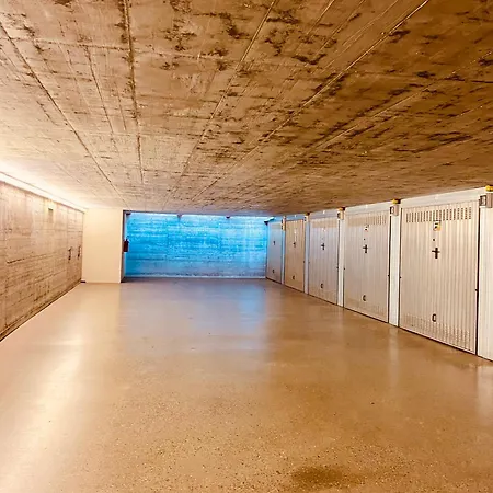 Torino, Centro Cloud 9 + Parking Turín